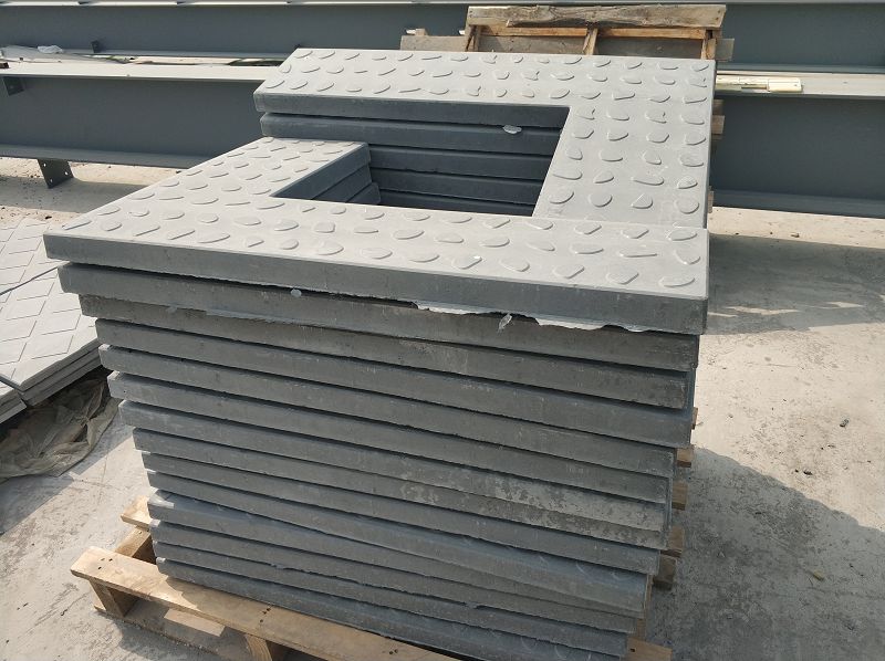 使用復(fù)合電纜溝蓋板才不傷害產(chǎn)品